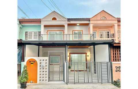 ทาวน์เฮ้าส์ 2 ชั้น หมู่บ้านกิตติยารักษ์ 5 ไทรน้อย ทำเลดีติดถนนบางกรวย -ไทรน้อย