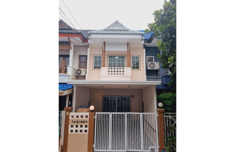 ทาวน์เฮ้าส์ 2 ชั้น หมู่บ้านดิเอมเมอรัลด์พาร์ค 2 บางบัวทอง