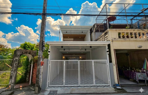 ทาวน์เฮ้าส์ 2 ชั้น ซอยเรวดี 22-รัตนาธิเบศน์ ซอย 9 ทำเลดี ติดสถานีรถไฟฟ้าศูนย์ราชการนนทบุรี