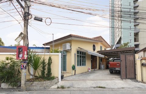 (ขายแล้ว)ซอยติวานนท์-ปากเกร็ด 13 ต่อเติมครบ พร้อมอยู่ ใกล้ถนนใหญ่