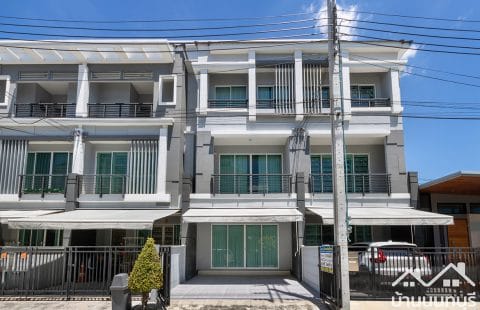 (ขายแล้ว) ทาวน์โฮม 3 ชั้น บ้านกลางเมือง รัชดา-วงศ์สว่าง สภาพสวย พร้อมอยู่