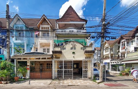 (ขายแล้ว) ทาวน์เฮ้าส์ 3 ชั้น หมู่บ้านโพธิ์แก้ว ประชาชื่น-แจ้งวัฒนะ แปลงมุม ใกล้เมืองทองธานี