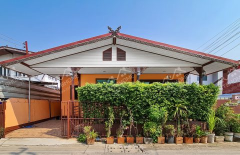 (ขายแล้ว) บ้านชั้นเดียว ทำใหม่ ท่าน้ำนนท์ ซอยนครอินทร์ 3 แยก 3 ใกล้วัดกำแพง นนทบุรี