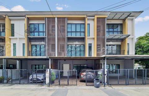 (ขายแล้ว) ทาวน์โฮม 3 ชั้น เดอะคอนเนคอัพ 3 รัตนาธิเบศร์ 17 ใกล้ MRT แยกนนทบุรี 1 พร้อมอยู่