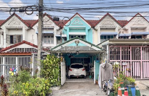 (ขายแล้ว) หมู่บ้านเต็มรัก บางบัวทอง (วัดลาดปลาดุก) ถนนเมน ต่อเติมครบ