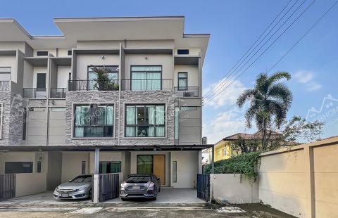 (ขายแล้ว) ทาวน์โฮม 3 ชั้น บ้านเปี่ยมสุข ปิ่นเกล้า – กาญจนาภิเษก แปลงมุม บิวอินท์ทั้งหลัง ทำเลดีติดถนนใหญ่
