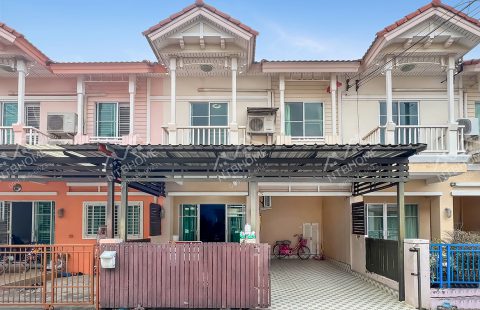 (ขายแล้ว) เดอะ วิลล่า รัตนาธิเบศร์ ทำเลดีในซอยท่าอิฐ ใกล้รถไฟฟ้าสายสีม่วง