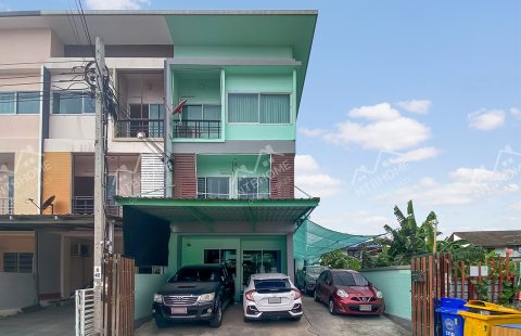 ทาวน์โฮม 3 ชั้น พร้อมโกดังเก็บของ หมู่บ้านสหกรณ์เคหะสถาน 3 ปากเกร็ด เลี่ยงเมืองนนท์ ใกล้เซ็นทรัล แจ้งวัฒนะ