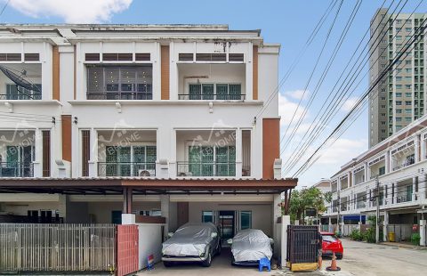 ทาวน์โฮม 3 ชั้น วิชั่นสมาร์ทซิตี้ พระราม 5 – นครอินทร์ แปลงมุม ต่อเติมครบพร้อมอยู่ ทำเลดีติดถนนใหญ่