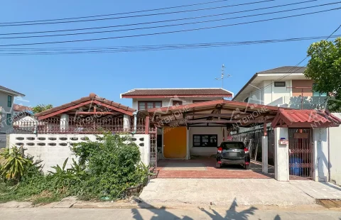 บ้านเดี่ยวสร้างเอง 2 ชั้น ซอยติวานนท์ 27 แยก 1 ต่อเติมครบ ทำเลดี ใกล้รถไฟฟ้าสายสีชมพู