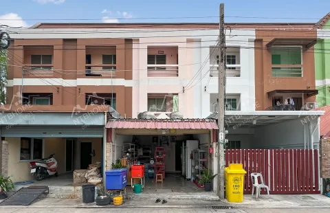 อาคารพาณิชย์ 3 ชั้น ซอยพระแม่การุณย์ ปากเกร็ด ต่อเติมครบ ทำเลดีเข้าซอยไม่ลึก ใกล้โรบินสัน ไลฟ์สไตล์ ศรีสมาน