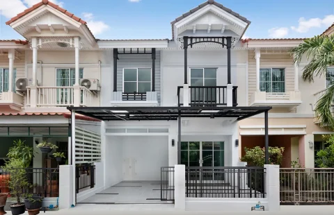 ทาวน์โฮม 2 ชั้น รีโนเวทใหม่ เดอะ วิลล่า รัตนาธิเบศร์ ต่อเติมครบ ใกล้สถานีรถไฟฟ้าไทรม้า-ท่าอิฐ