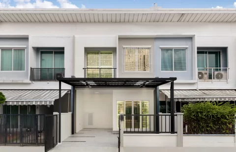 ทาวน์โฮม 2 ชั้น รีโนเวทใหม่ พลีโน่ พระราม 5 – ปิ่นเกล้า ใกล้ ถ.นครอินทร์ ใกล้รถไฟฟ้าสายสีแดง