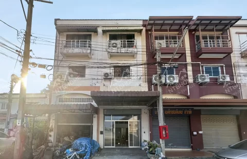 ทาวน์โฮม 3 ชั้น แคนนาเฮ้าส์ บางบัวทอง ต่อเติมครบ ทำเลดีต้นซอยบ้านกล้วย-ไทรน้อย