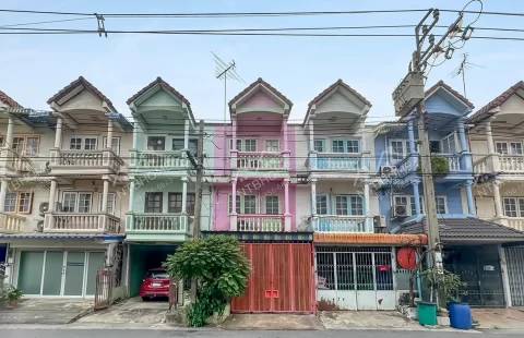 ทาวน์เฮ้าส์ 3 ชั้น ป.ผาสุขนิเวศน์ บางบัวทอง ต่อเติมครบ ติดถนนใหญ่ ใกล้เซ็นทรัลเวสเกต