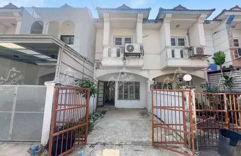 พุทธชาด บางบัวทอง สภาพดี ในซอยเถ้าแก่น้อย ใกล้สี่แยกบางพลู