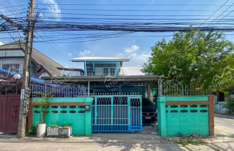 บ้านแฝด 2 ชั้น ซอยประชาชื่น นนทบุรี 4 แยก 2 แปลงมุม ต่อเติมครบ ใกล้เดอะมอลล์ ไลฟ์สโตร์ งามวงศ์วาน