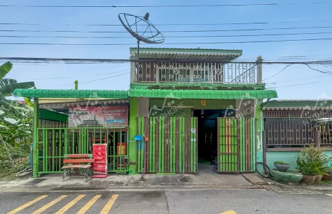 บ้านแฝดสร้างเอง 2 ชั้น 47 ตร.ว. ซอยเทิดราชัน 25 ทำเลดีเดินทางสะดวก
