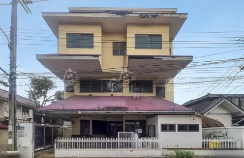 หมู่บ้านสวัสดิการทหารบก แจ้งวัฒนะ 34 ต่อเติมครบ ถนนเมน ทำเลดีติดถนนใหญ่ ใกล้ทางด่วน