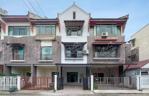 ทาวน์โฮม 3 ชั้น เปี่ยมสุข ซอยรัตนาธิเบศร์ 17 ต่อเติมครบพร้อมอยู่ ใกล้รถไฟฟ้า ตรงข้ามเซ็นทรัลนอร์ธวิลล์