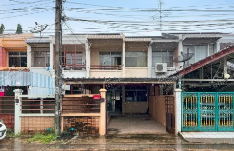 พงษ์เพชรวิลล่า 3 ประชาชื่น ถนนเมน ต่อเติมครบพร้อมอยู่ ใกล้แยกสามัคคี