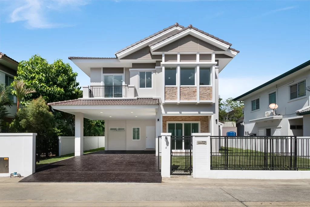 บ้านเดี่ยว 2 ชั้น รีโนเวทใหม่ หมู่บ้าน มัณฑนา แจ้งวัฒนะ-ราชพฤกษ์ ทำเลดี ติดถนนใหญ่