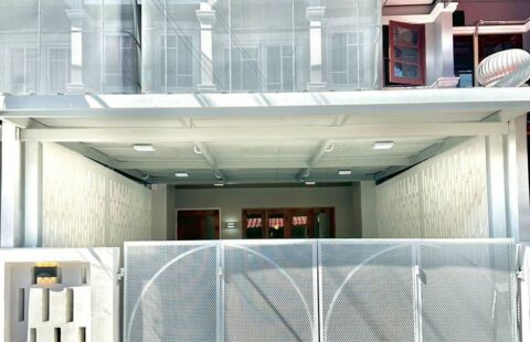 หมู่บ้าน ช.รุ่งเรือง 6 ถนนบางกรวย-ไทรน้อย