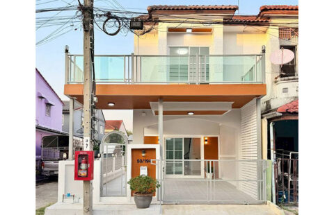 ทาวน์เฮ้าส์ 2 ชั้น หมู่บ้านนันทิชา 3/8 ไทรน้อย (ซอย 23)