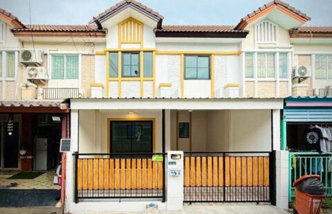ทาวน์เฮ้าส์ 2 ชั้น หมู่บ้านพฤกษา 33 ปิ่นเกล้า-วงแหวน ตรงข้ามโรงเรียนเทพศิรินทร์ พร้อมอยู่