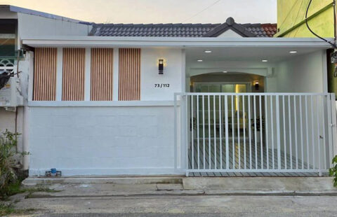 ทาวน์เฮ้าส์ชั้นเดียว หมู่บ้านตะวันงาม บางใหญ่ หน้าบ้านไม่ชนใคร